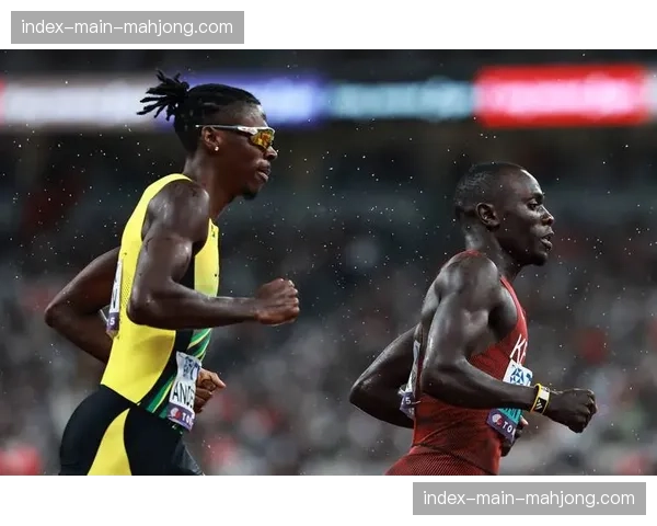 关键判罚回看：世锦赛半决赛中一次“消极”警告如何改变比赛走向